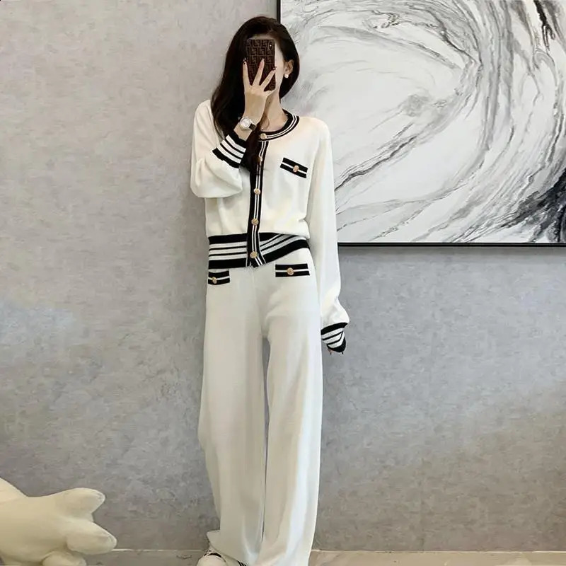 Two Piece Set Autumn Winter Fashion Knit Long Sleeve Sweater Leisure Single Breasted Suit for Women Tracksuit Clothes T41 240809