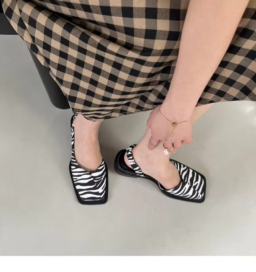 2025 S Fashion Designer Elegant Sandals Ladies Elastic Band Flat Women Shallow Party Shoes Heel Square Toe
