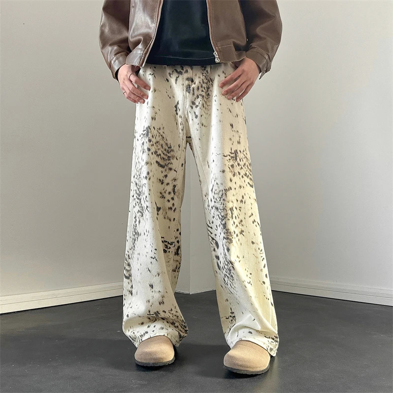 Retro Leopard Printed Jeans Men Streetwear Fashion Baggy Hip-hop Loose Wide Leg Jeans for Menand Women Vintage Denim Trousers 240821
