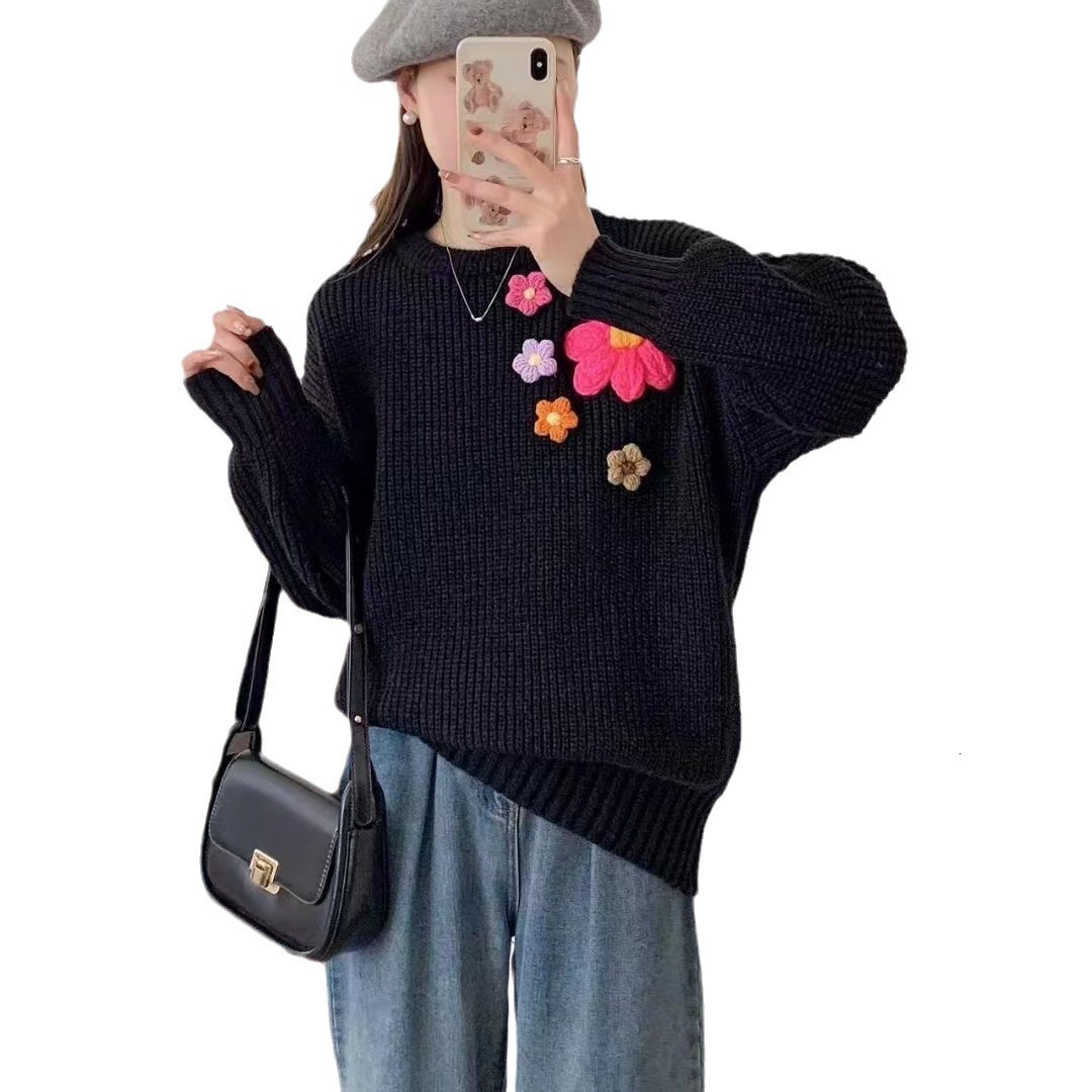 Round neck soft glutinous pullover women, autumn winter new loose and lazy style, three-dimensional flower knitted sweater for women dongdumaoyi