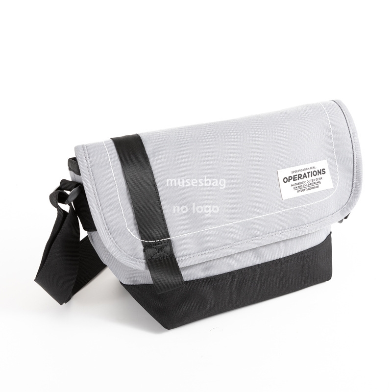 New men's shoulder bag color contrast casual crossbody bag canvas personality simple small body bag fashion messenger bag