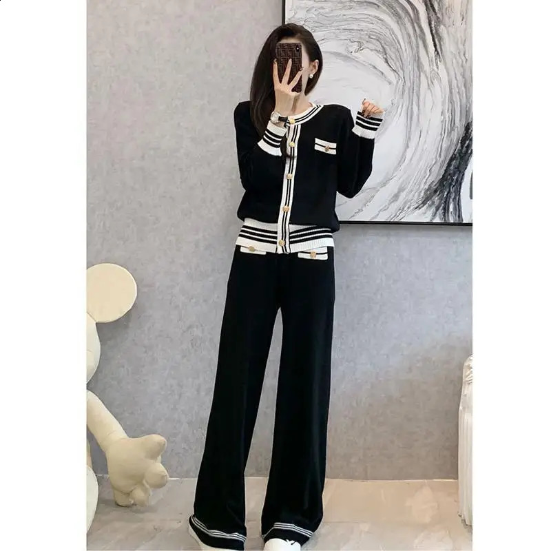 Two Piece Set Autumn Winter Fashion Knit Long Sleeve Sweater Leisure Single Breasted Suit for Women Tracksuit Clothes T41 240809