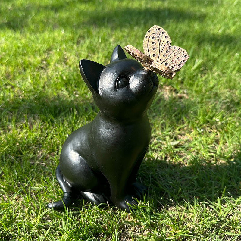 Resin Crafts Outdoor Garden Statue Butterfly Kissing Cat Statue Indoor Tabletop Ornament