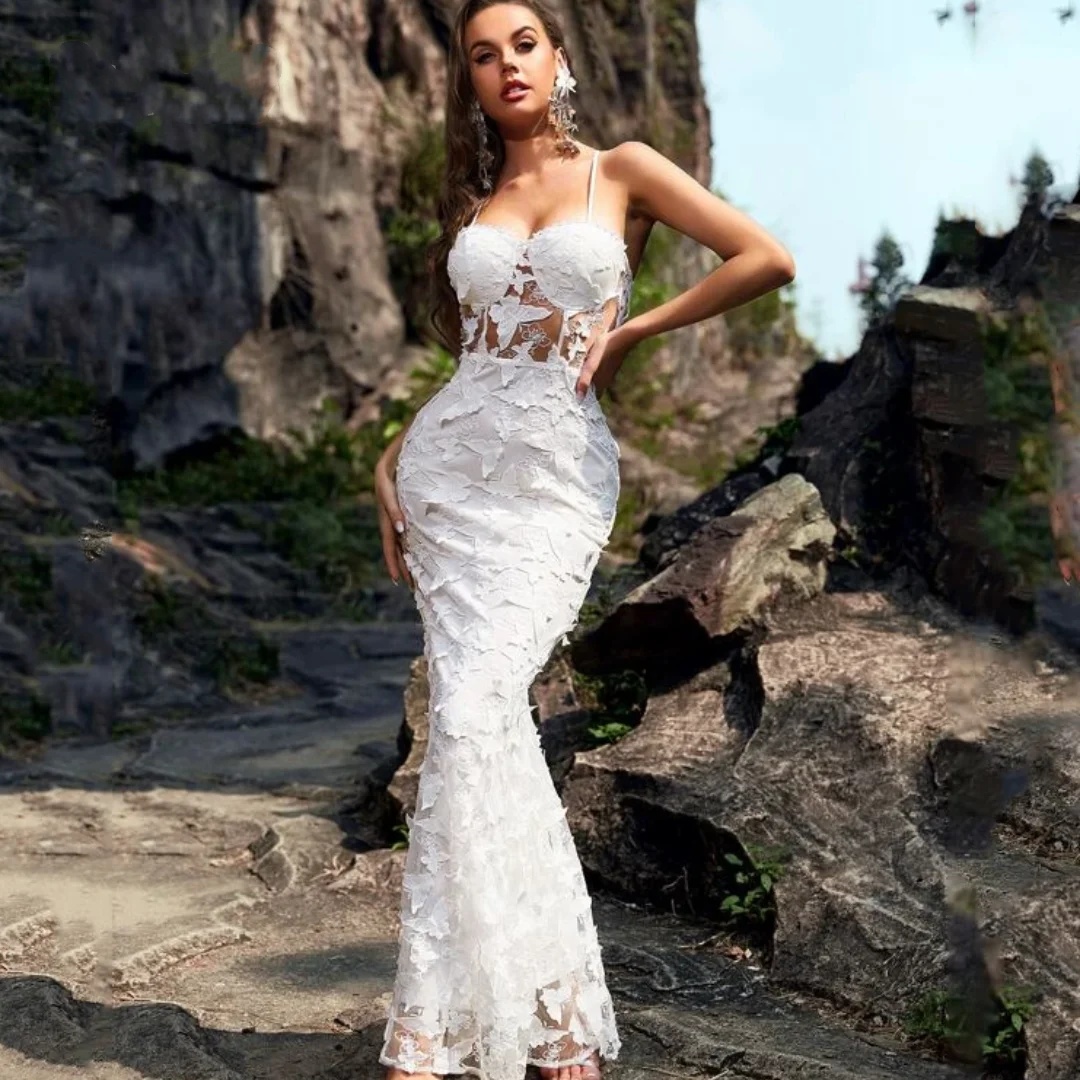 Sexy Mermaid Wedding Dresses Spaghetti Strap Sleeveless Bridal Gown Butterfly Appliques Backless Sweep Train Dress Custom Made