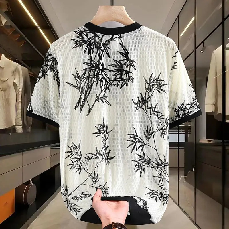 Simple and fashionable summer mens O-neck printed hollow high-dimensional fashionable casual fully matched loose short sleeved T-shirt top240808