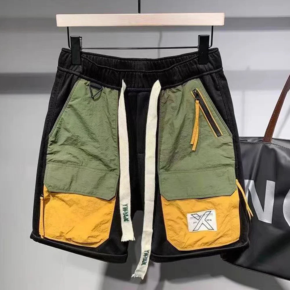 2024 Japanese fashion contrasting color patchwork pocket casual shorts mens summer loose personalized workwear quarter pants mens240808