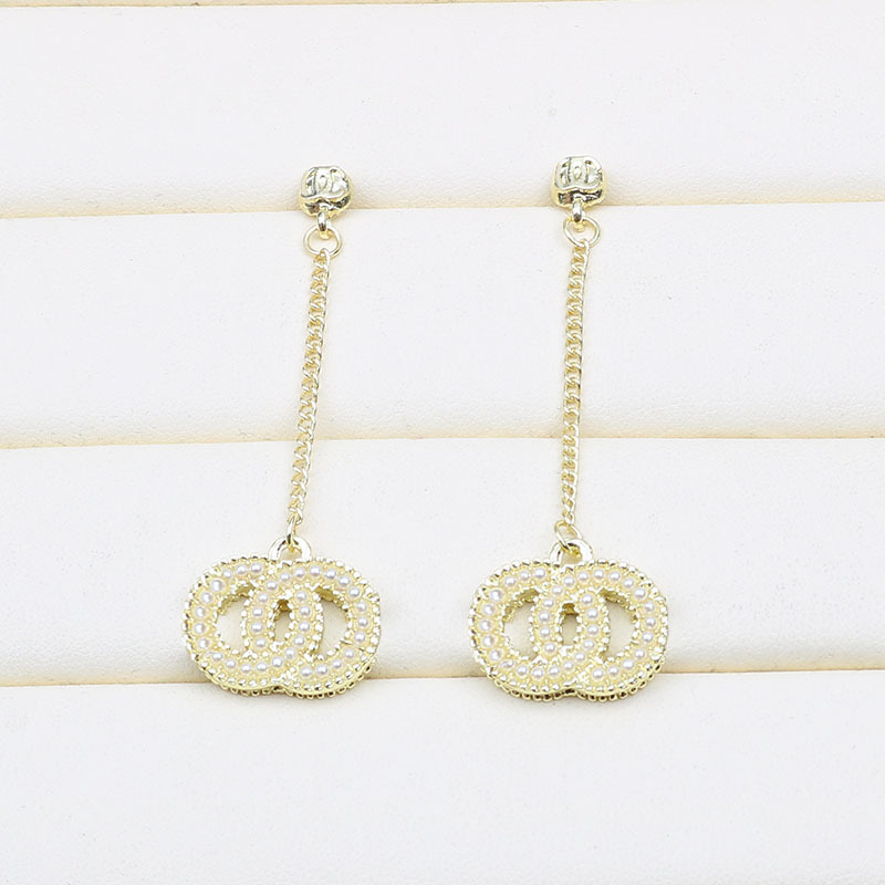 Famous Stud Earings Fashion Women Letters Earring inlay Pearl Crystal Rhinestone Metal Eardrop Dangle Round Designer Earring Wedding Party Luxury Jewelry Gifts