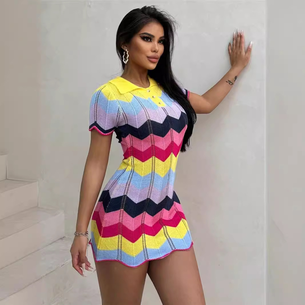 New Contrasting Polo Collar Knitted Hip Hugging Fashionable Sweater Slim Fit Dress