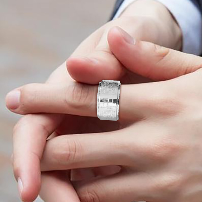 Retro titanium steel simple rotating heart meridian ring for men, niche personality, stainless steel ring, high-end accessory