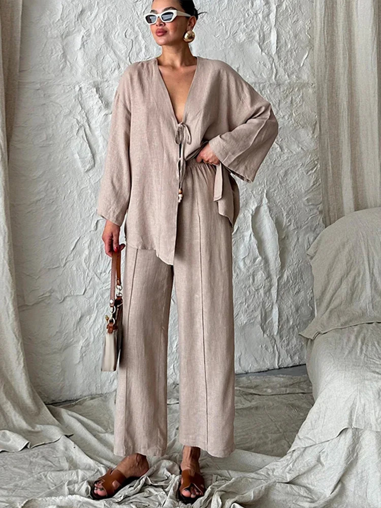 2 pieces of casual beaded pants set suitable for womens loose Vneck lace long sleeved shirt wide leg 2024 autumn fashion 240808