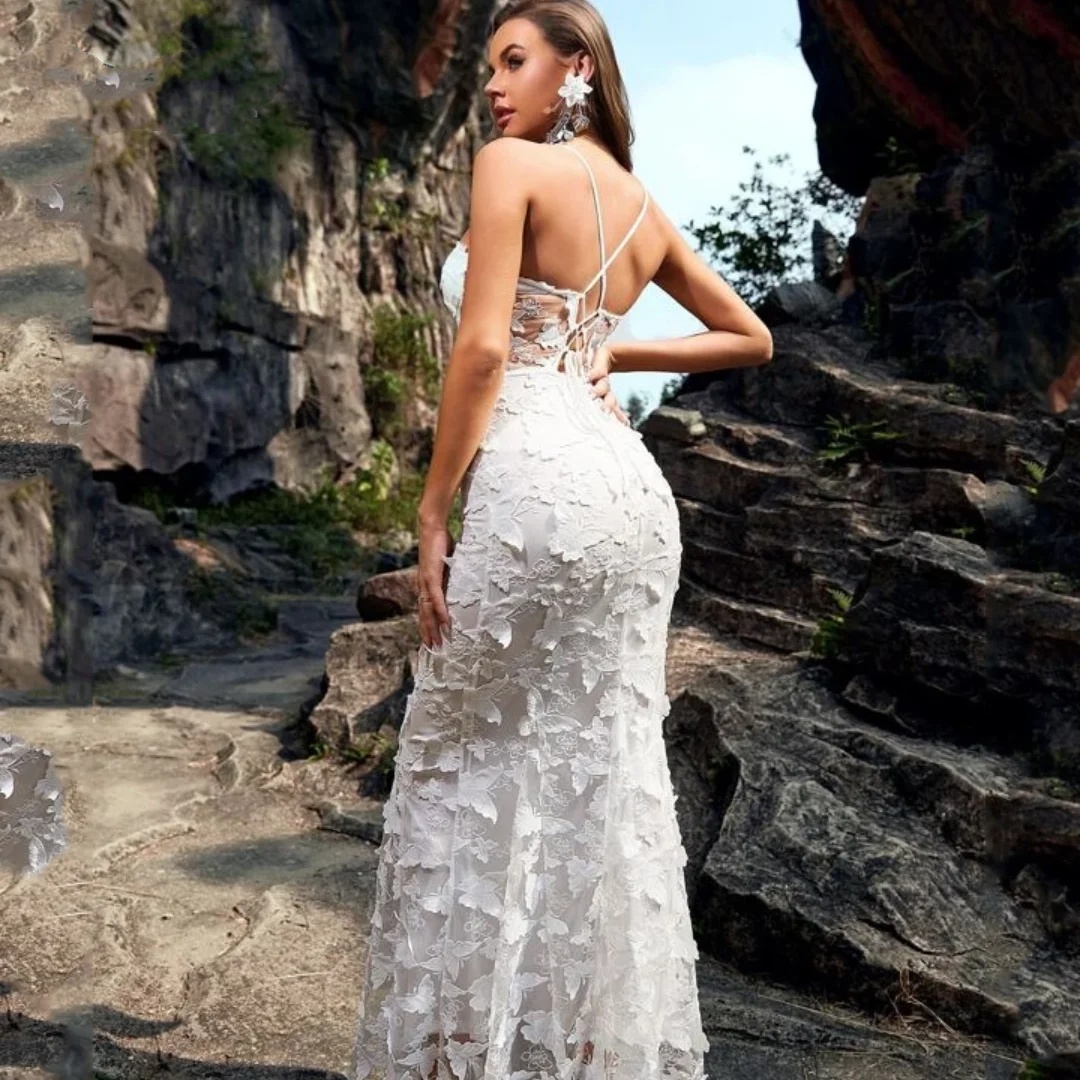 Sexy Mermaid Wedding Dresses Spaghetti Strap Sleeveless Bridal Gown Butterfly Appliques Backless Sweep Train Dress Custom Made