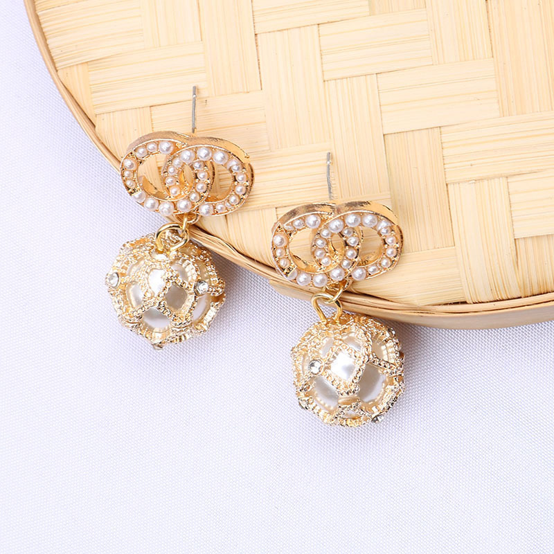 Famous 18K Gold Plated Luxury Designers Round Letters Stud Earrings Alloy Dangle Earrings Geometric Women Crystal Rhinestone Pearl Earring Wedding Party Jewerlry