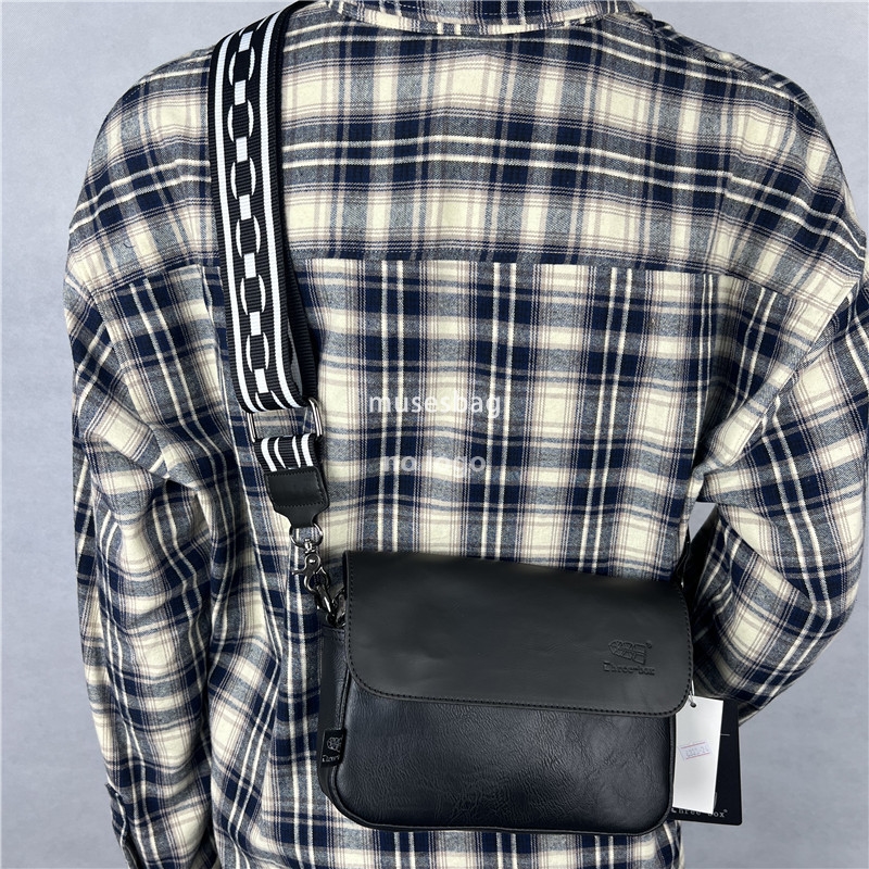 Fashion trend Crossbody bag Fashion brand men's shoulder bag casual ribbon diagonal men's and women's flip bag