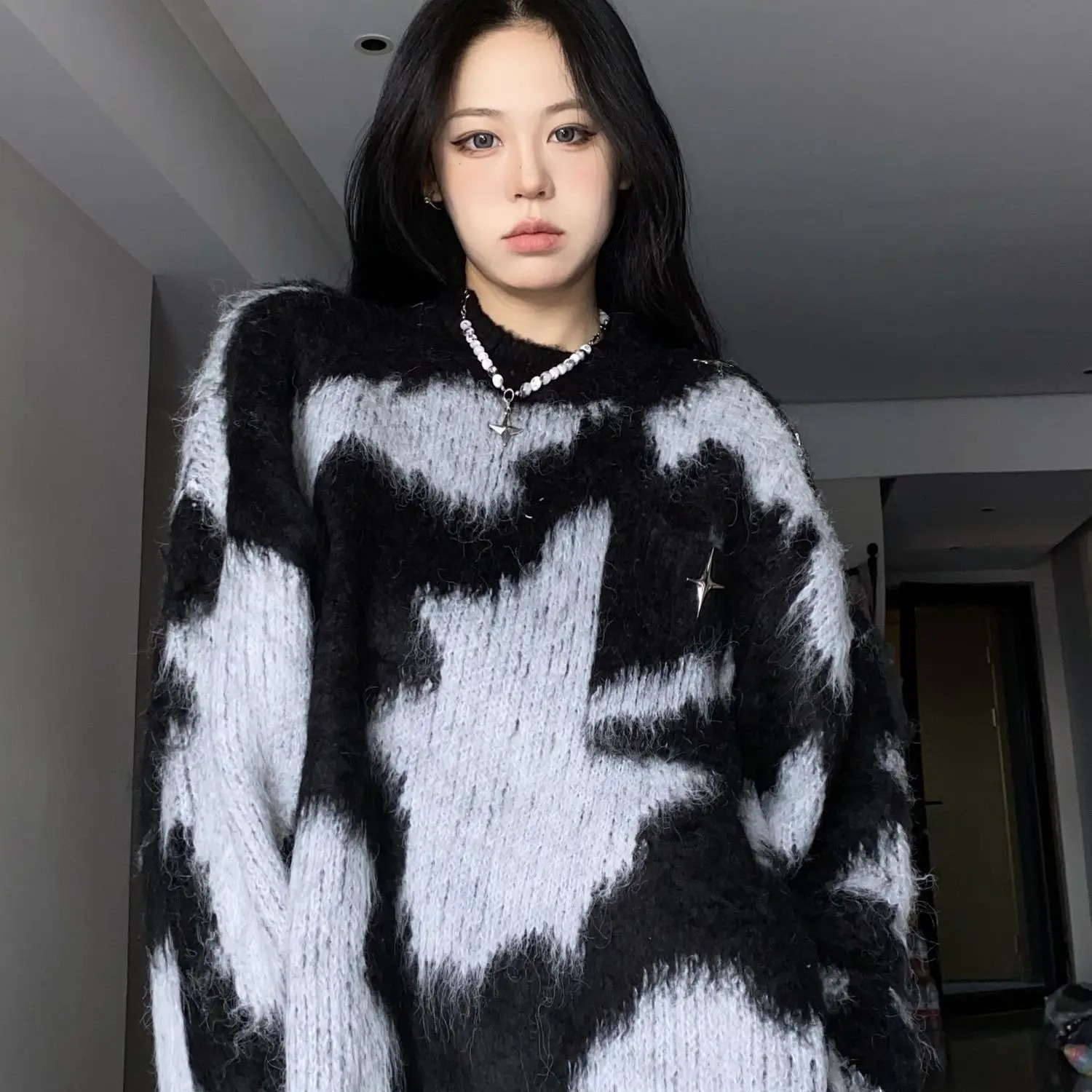Korean Fashion Contrast Color Sweater for Women Autumn Winter Loose Knitted Top Female Casual Long Sleeve Oversized Pullovers 240813