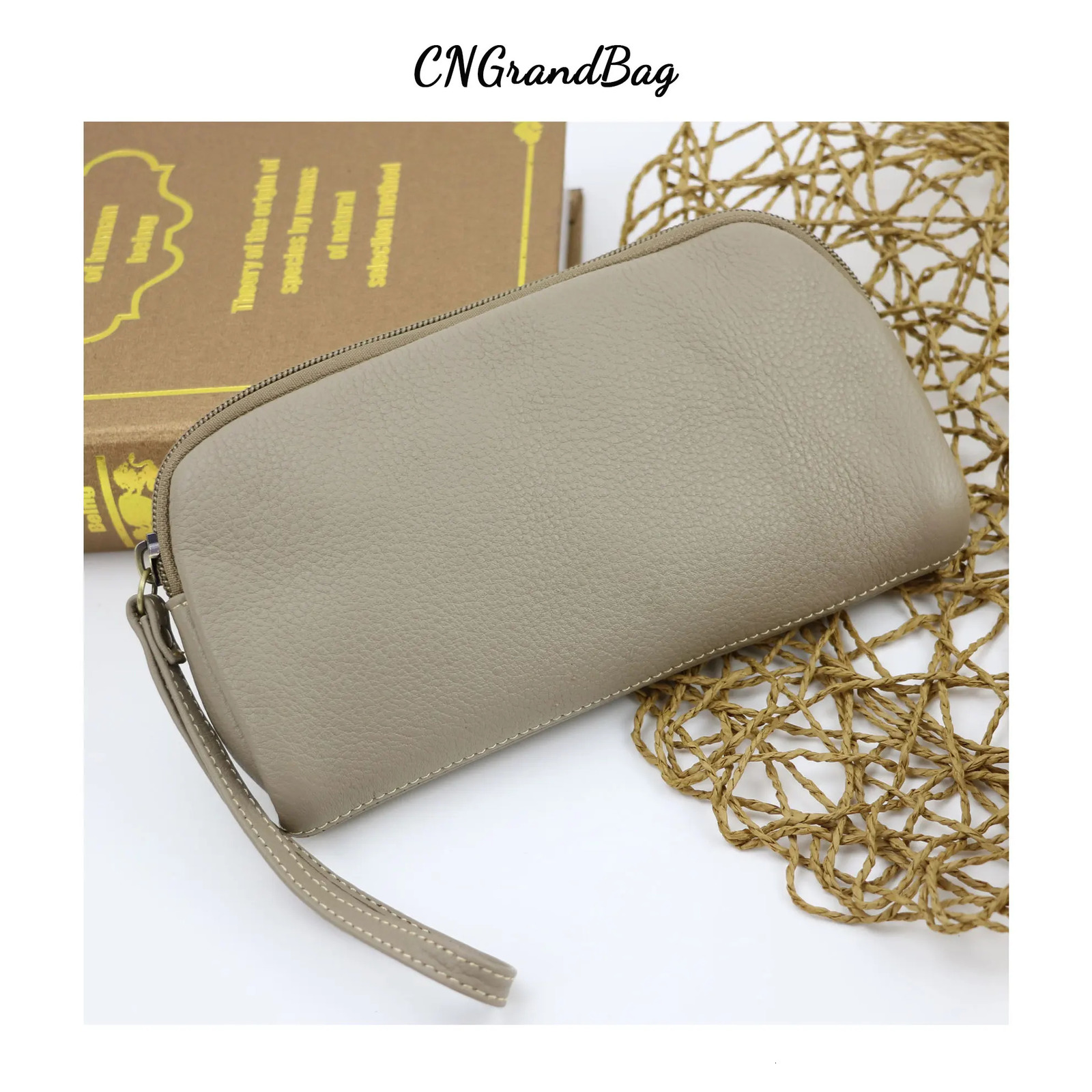 Classic Womens Genuine Cow Leather Clutch Bag Soft Grain Wrist Suitable for Mobile Wallet 240808