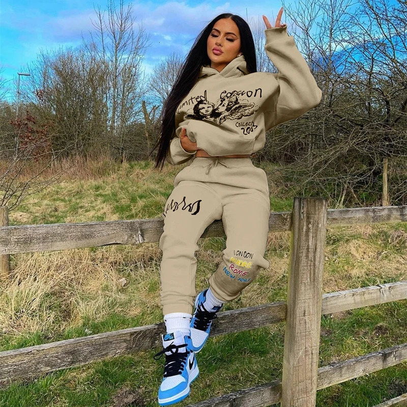 Hoodies Set Woman Pants 2 Pieces Joggers Tracksuit Long Sleeve Sweatshirt Sweatpant Printed Loose Suit Fall Outfits Sportswear 240808
