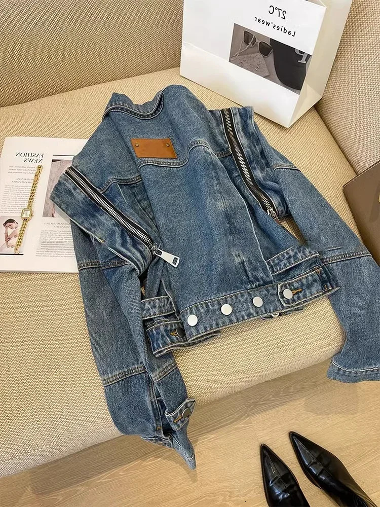 Motorcycle Crop Denim Jacket Women Autumn Shoulder Pad Multi Zipper Short Ripped Jeans Jackets Outwear Vintage Streetwear 240809