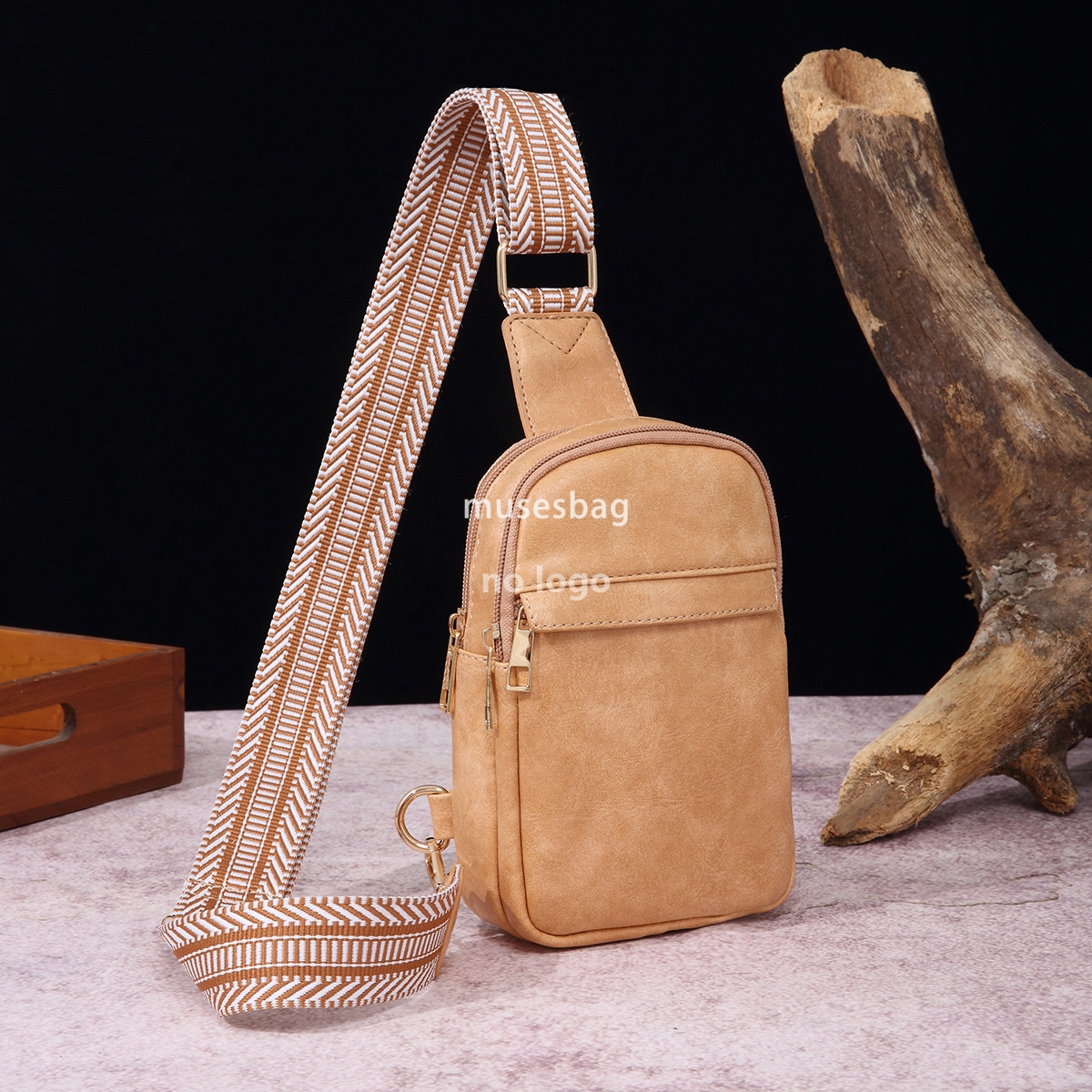 New men's and women's universal high quality crossbody bag fashion wide shoulder belt retro Bohemian women's Fanny pack