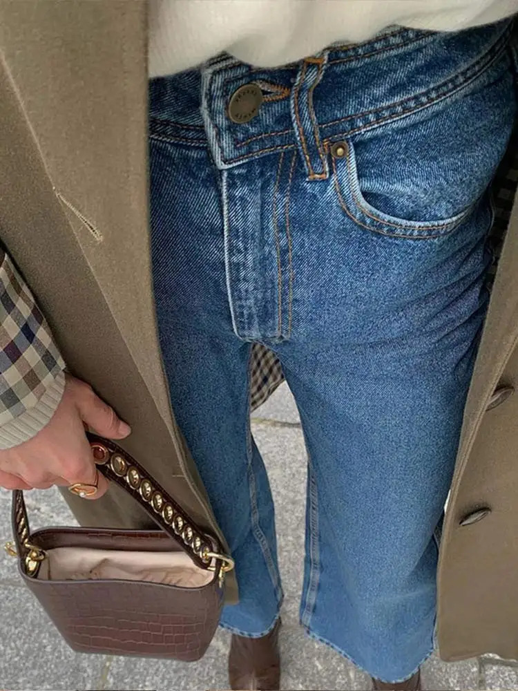 Fashion Brown Grid Pattern Inside Lapel Overcoat For Women Retro Pockets Buttons Long Loose Coat Autumn Lady Streetwear 240809