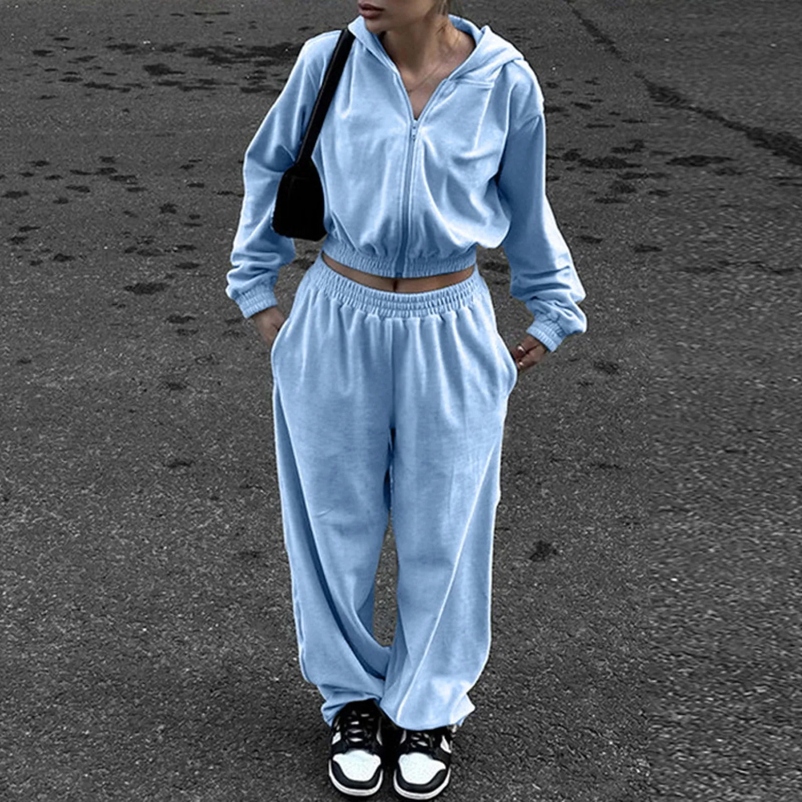 Womens Autumn Winter Casual Longsleeved Hoodie Sports Suit Solid Color Zipper Short Jacket Belted Tracuit Lady Twece Set