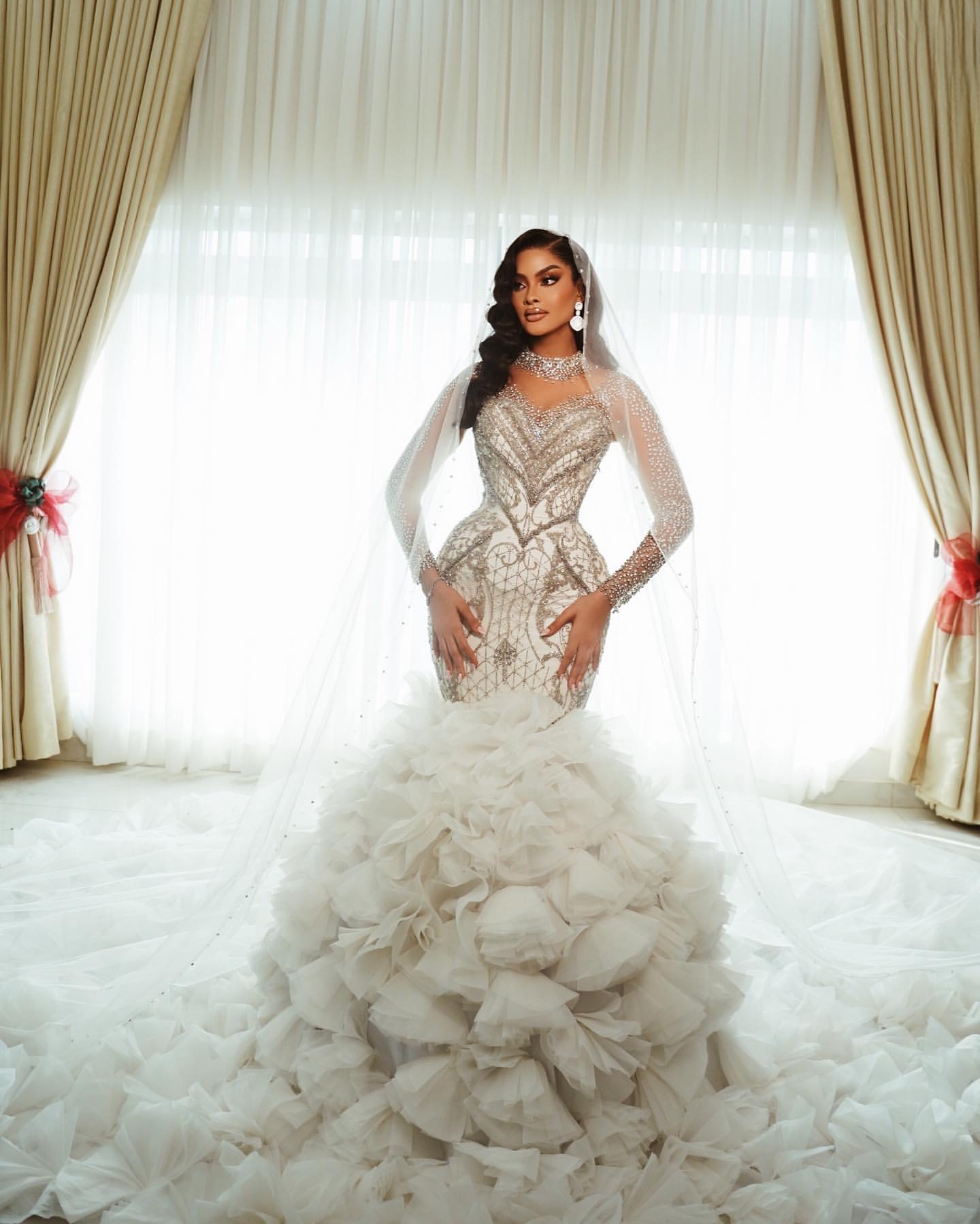 2024 Arabic Aso Ebi Plus Size Ivory Mermaid Wedding Dresses Lacefull Full Sleeves Tiers Crystals Bridal Gowns Dress Vestidos De Novia ZJ408