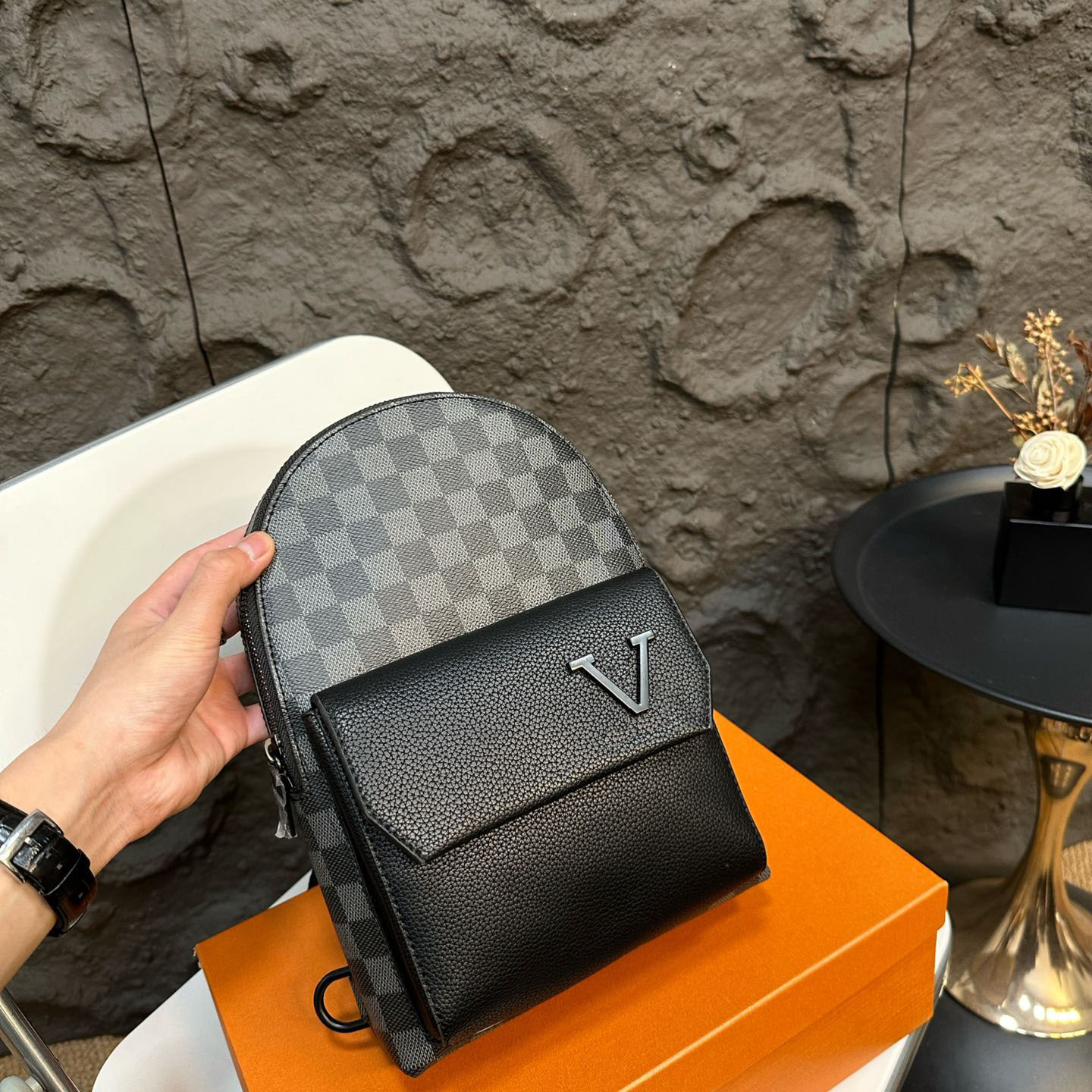 Luxury Mini Backpacks Designers Backpack Bags Genuine Leather School Bag Men Womens Fashion Computer Bags Business Backpacks Letter Back Pack Bookbags BSD2408093