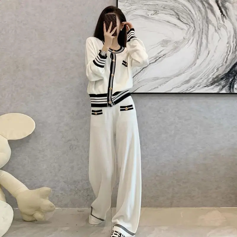 Two Piece Set Autumn Winter Fashion Knit Long Sleeve Sweater Leisure Single Breasted Suit for Women Tracksuit Clothes T41 240809