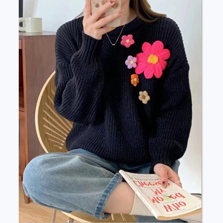 Round neck soft glutinous pullover women, autumn winter new loose and lazy style, three-dimensional flower knitted sweater for women dongdumaoyi