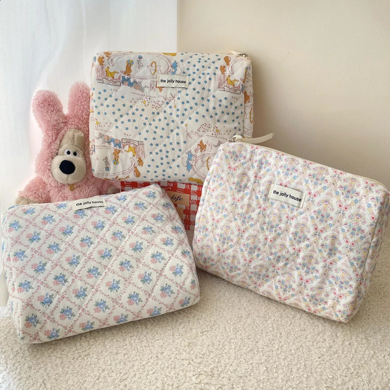 Retro ral Womens Travel Cosmetic Bag Sweet Cute Female Clutch Purse Makeup Case Handbags Portable Ladies Daily Storage Bags 240809 4