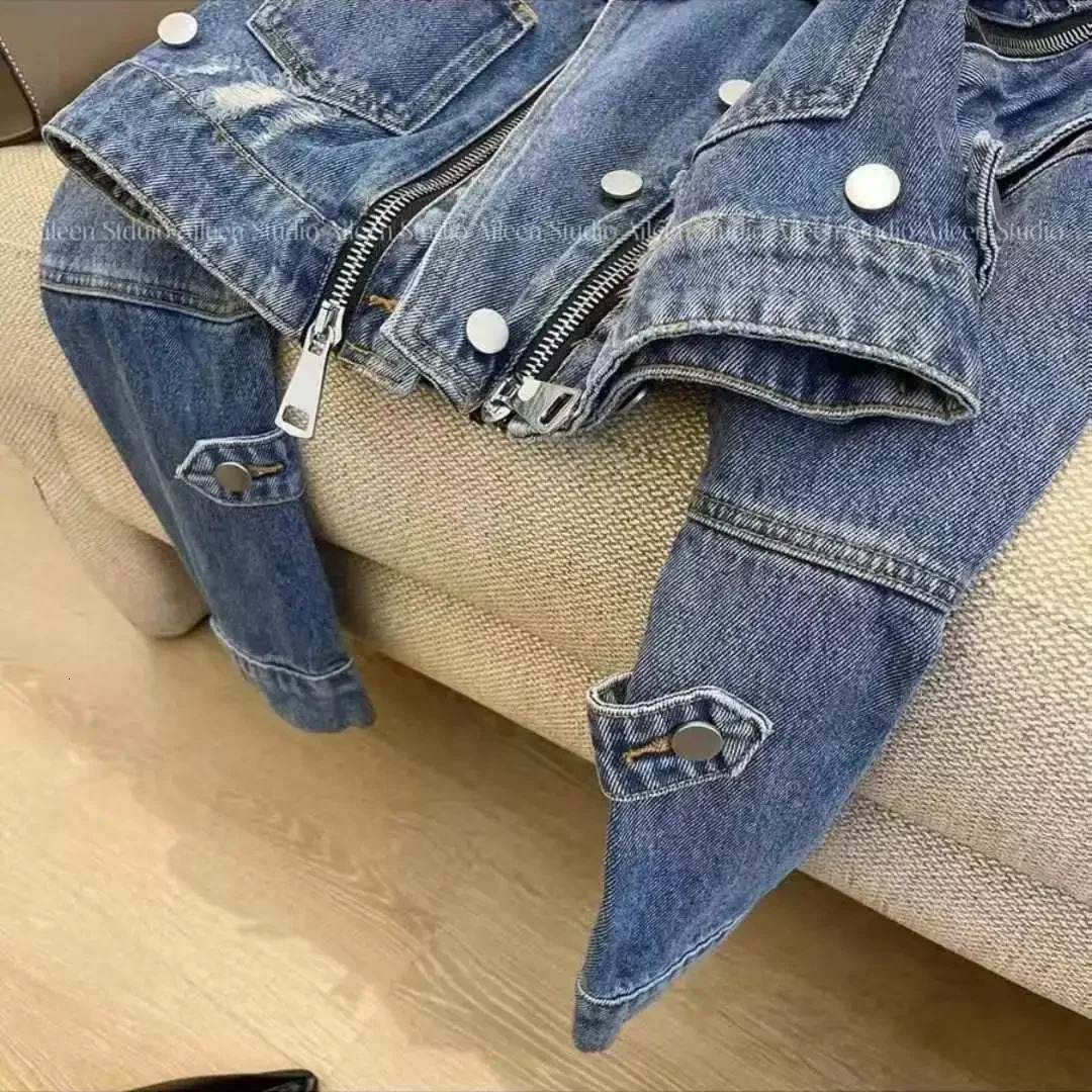 Motorcycle Crop Denim Jacket Women Autumn Shoulder Pad Multi Zipper Short Ripped Jeans Jackets Outwear Vintage Streetwear 240809