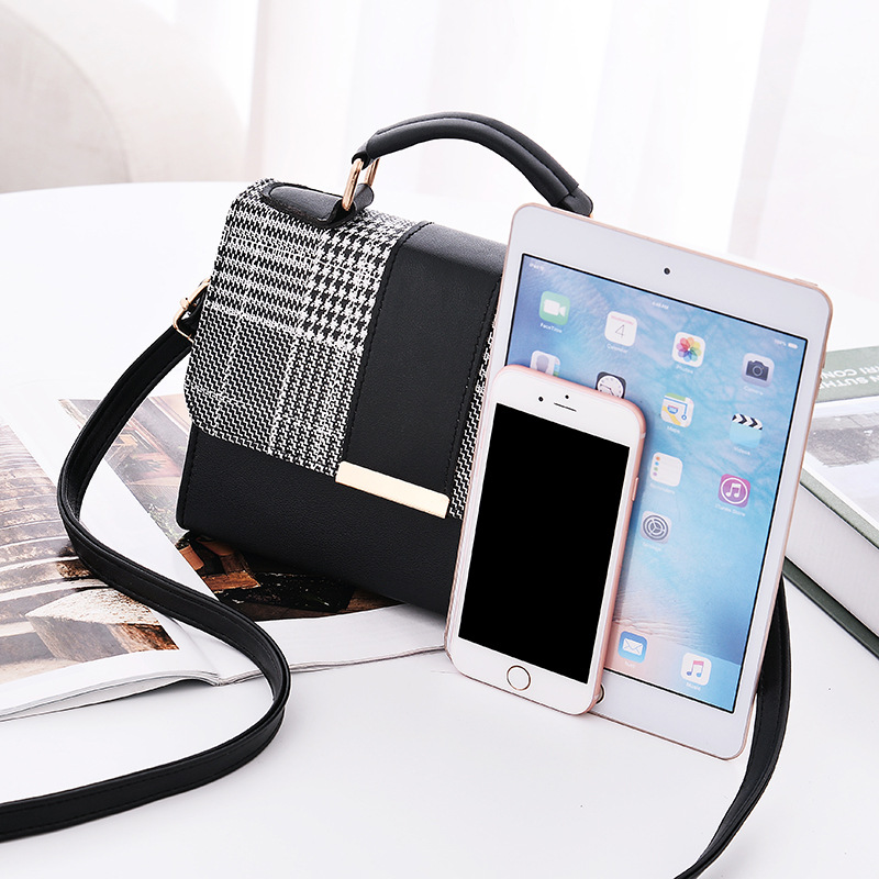 The tote bag factory bag woman 2024 new fashion woman bag Korean version of crossbody bag shoulder bag fashion handbag