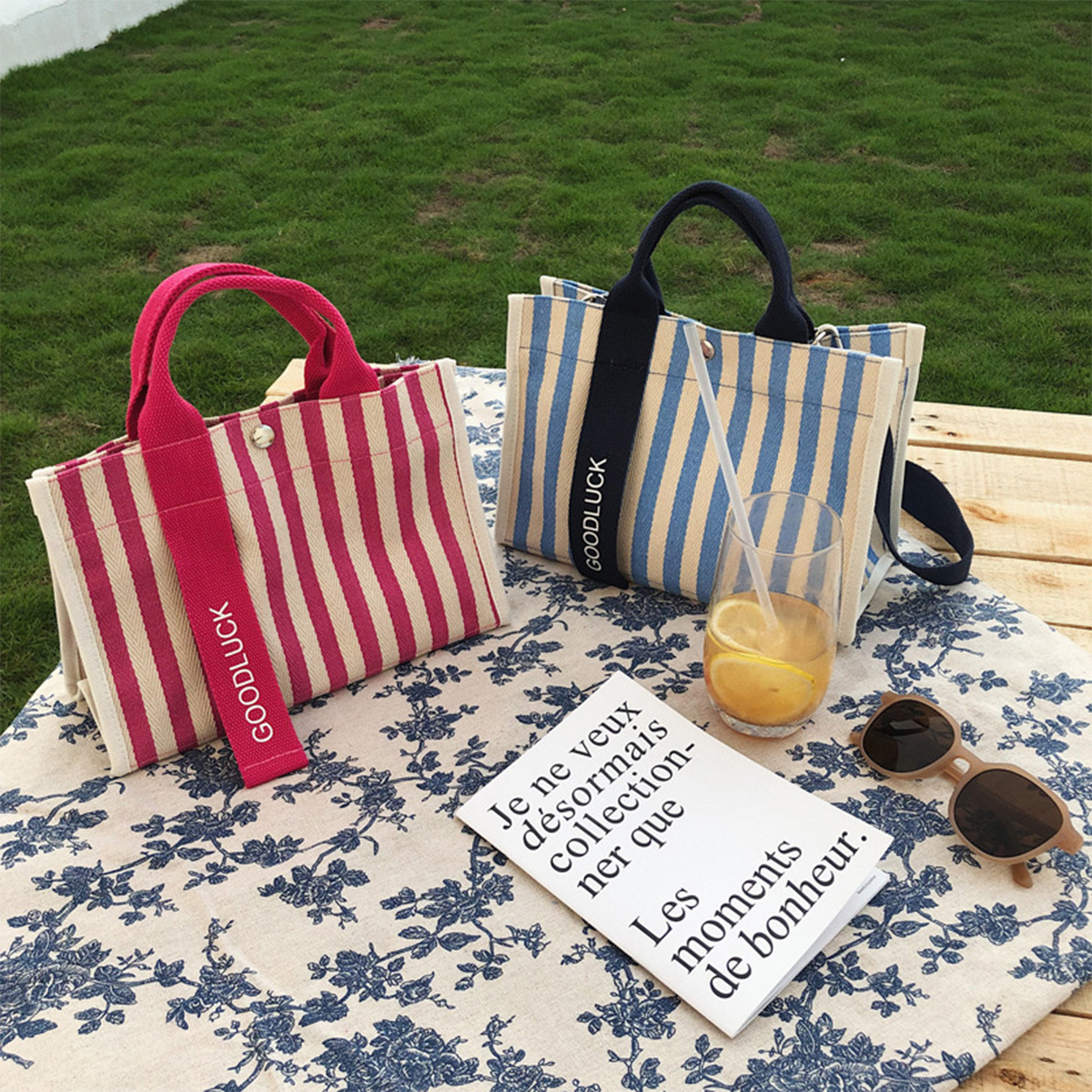 The 2024 Tote Handheld Diagonal Cross Small Striped Single Shoulder Canvas Women's Bag