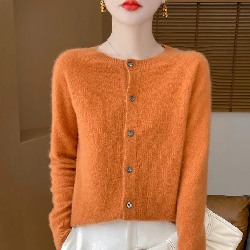 100% beautiful womens Oneck cardigan wool sweater cashmere warm and fashionable knitted bottom 240812