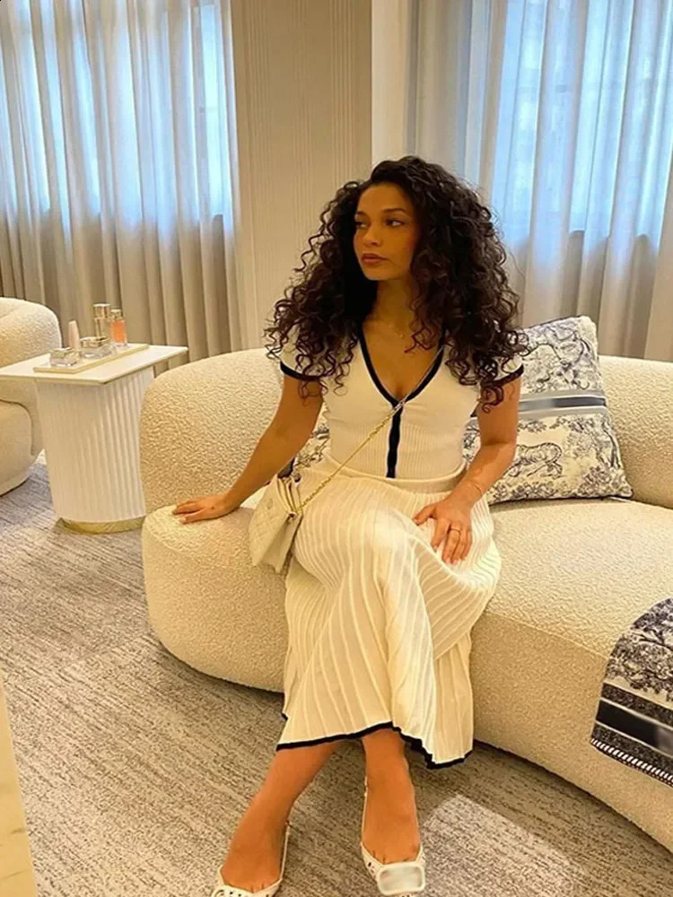 Fashion Knitted Patchwork Long Skirt Sets Women V-neck Short Sleeve Tops High Waist Midi Skirts 2 Pieces Sets Summer Chic Suits 240810