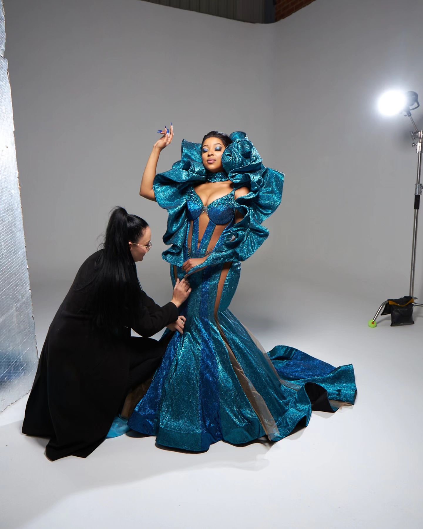 2024 Plus Size Navy Mermaid Prom Dress Satin Promdress Stylish Crystals Evening Formal Party Second Reception Birthday Engagement Gowns Dresses ZJ665