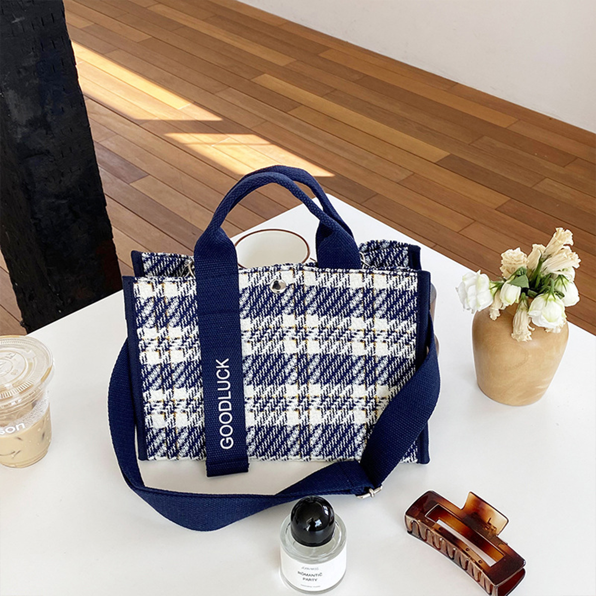 The 2024 Tote Handheld Diagonal Cross Small Striped Single Shoulder Canvas Women's Bag