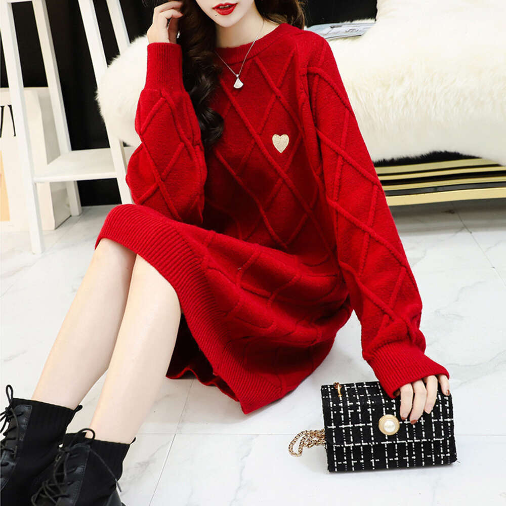 Red Christmas for women, medium to long, thick lazy style, loose and heart-shaped pullover, knitted sweater trend dongdumaoyi