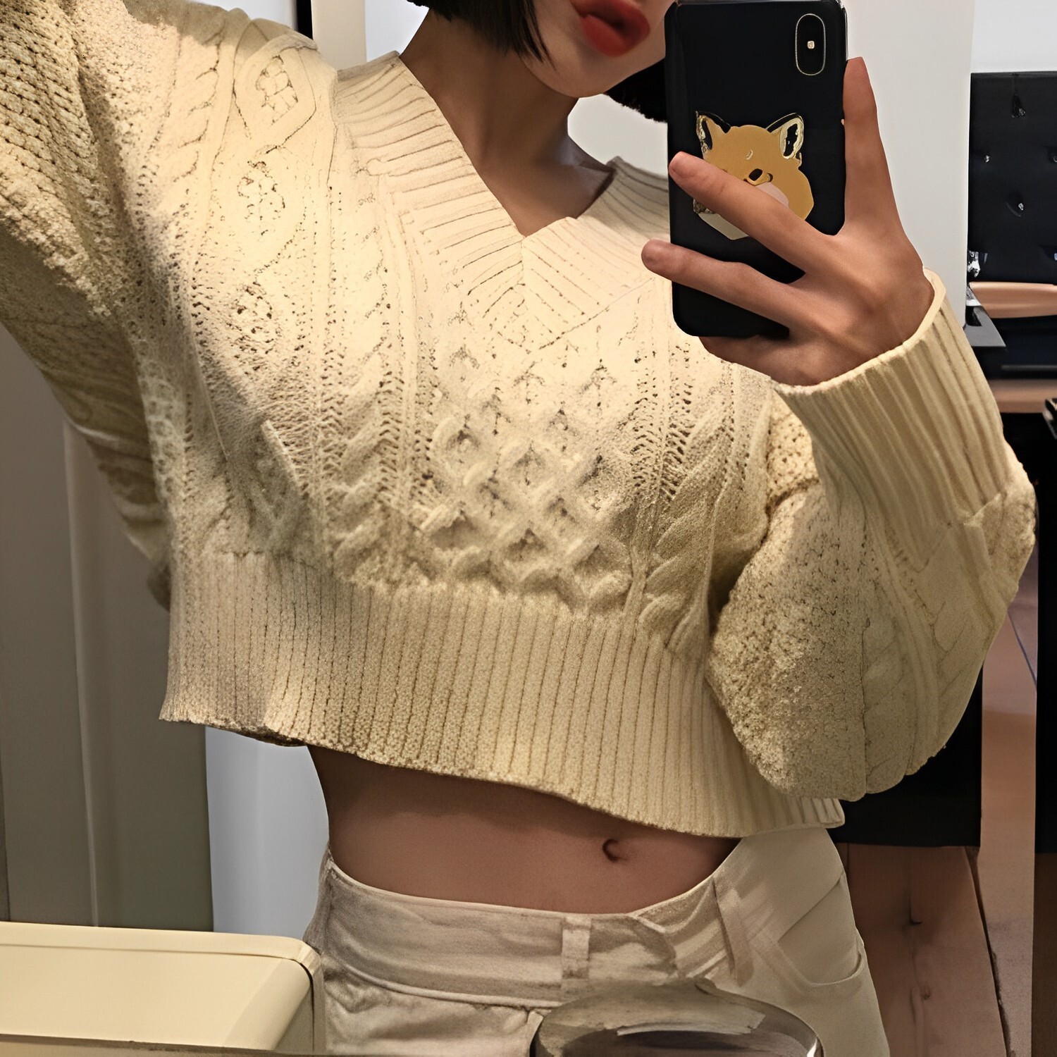 Sexy, lazy wind, autumn and winter, loose Fried Dough Twists bat sleeve, short v-neck, Korean pullover, bandage, thick pullover sweater, female dongdu
