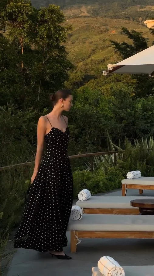 Summer Elegant Dot Printed Spaghetti Strapless Long Dresses Summer Backless A-line Sling Party Lady Streetwear Maxi Dress 240810