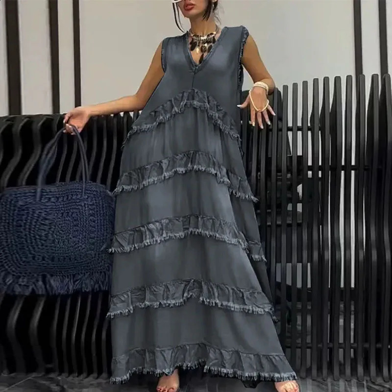 Summer Patchwork V-neck Denim Pullover Dress Elegant Women Layered Ruffle Party Dress Retro Sleeveless Jeans Long Dress 240810