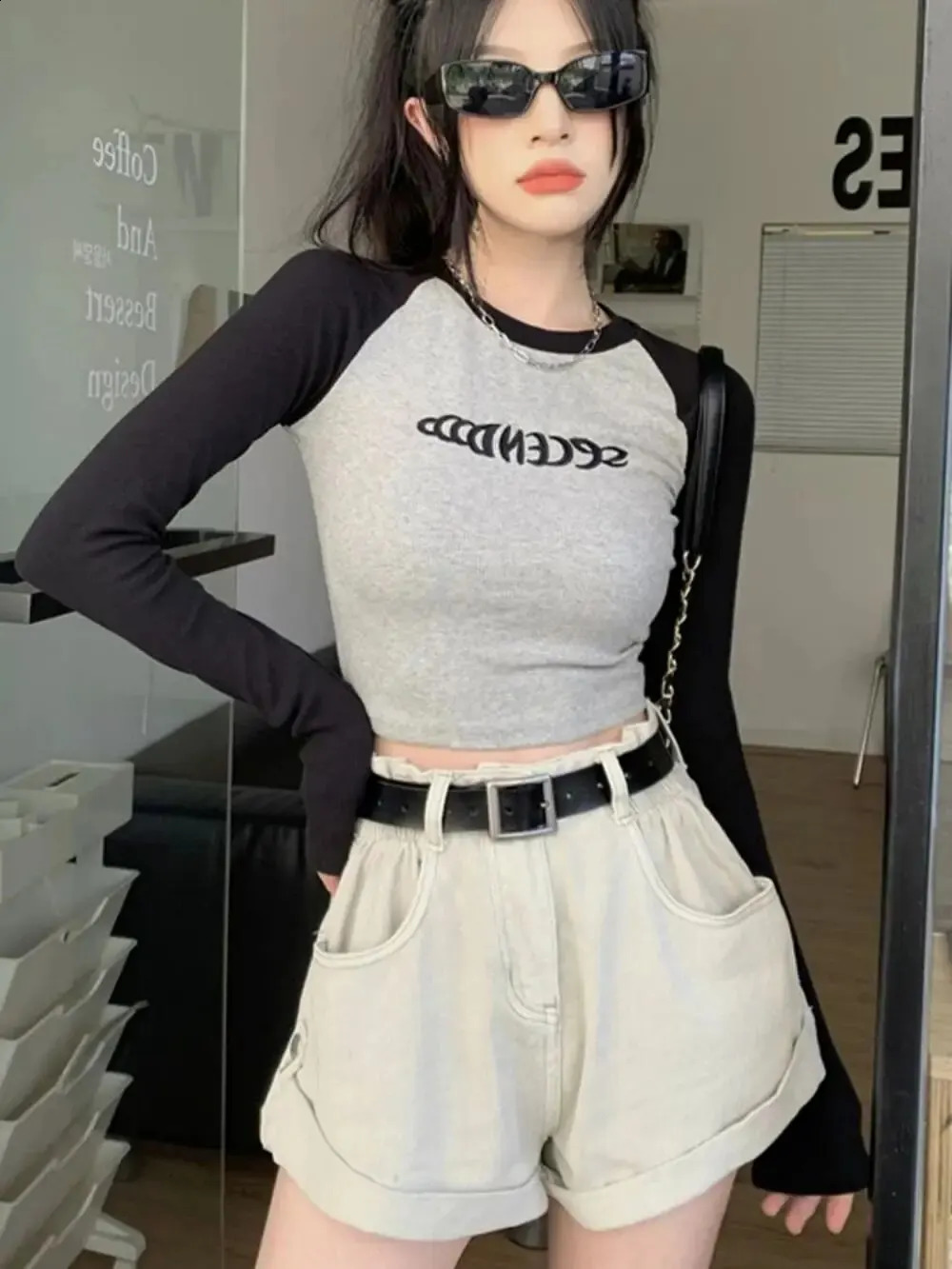 Womens letter printed T-shirt autumn long sleeved patchwork top fashionable retro Y2K ONeck comparison crop Kpop 240826