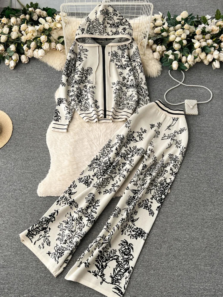 Leisure Fashion Sports Set Age Reducing Knit Shirt 2 Piece For Womens High-end Grade Printed Hooded Sweater Wide Leg Long Pant 240809