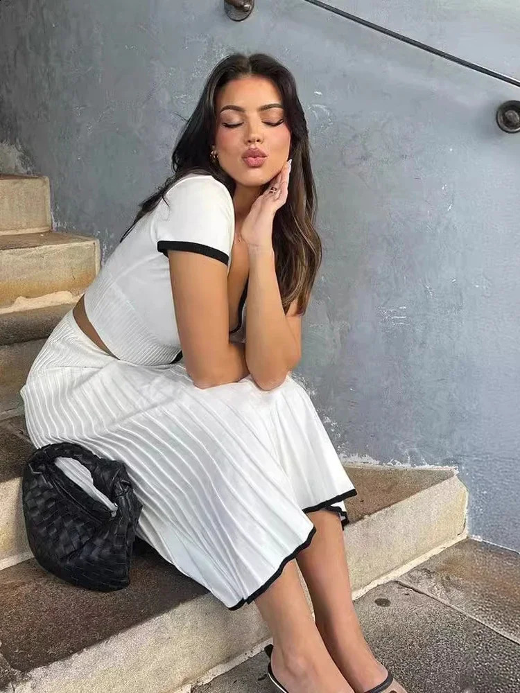 Fashion Knitted Patchwork Long Skirt Sets Women V-neck Short Sleeve Tops High Waist Midi Skirts 2 Pieces Sets Summer Chic Suits 240810