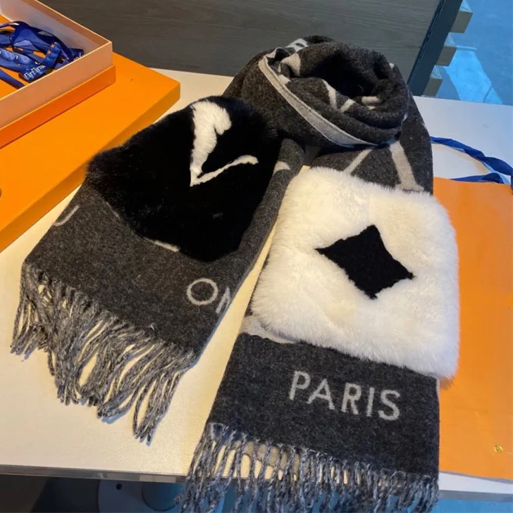 Designer Top Cashmere Silk Shawl Scarves Luxury Winter Men and Women Soft Fashion Tassel Pashmina Letter Print Wool Fur Wrap Monogram M74353