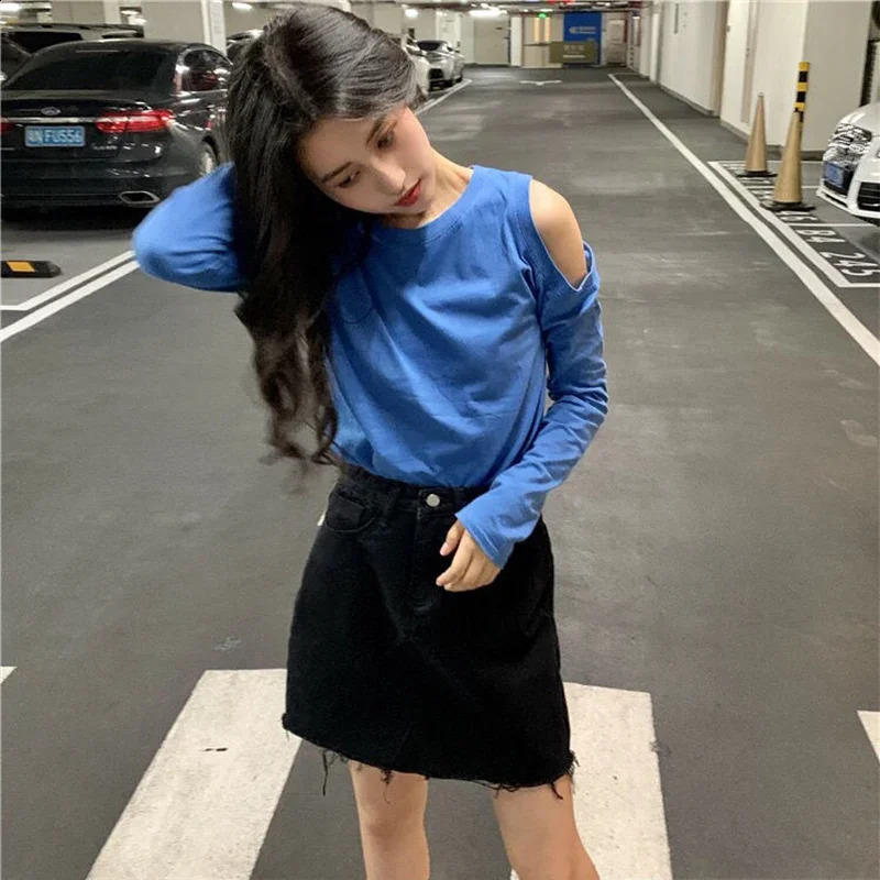 sexy shoulder long sleeved womens loose Instagram fashion casual temperature top for spring and autumn 240809