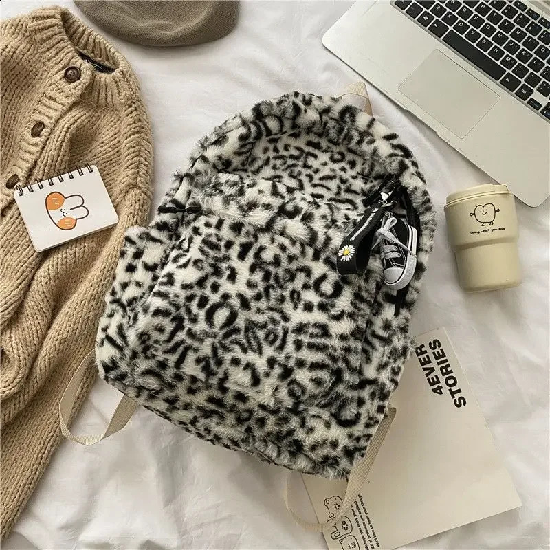 Personality Fashion Leopard Fluffy Rucack Y2k Preppy Casual Haruku Backpack High-capacity Vintage Grunge Students Schoolbags 240806 df6c