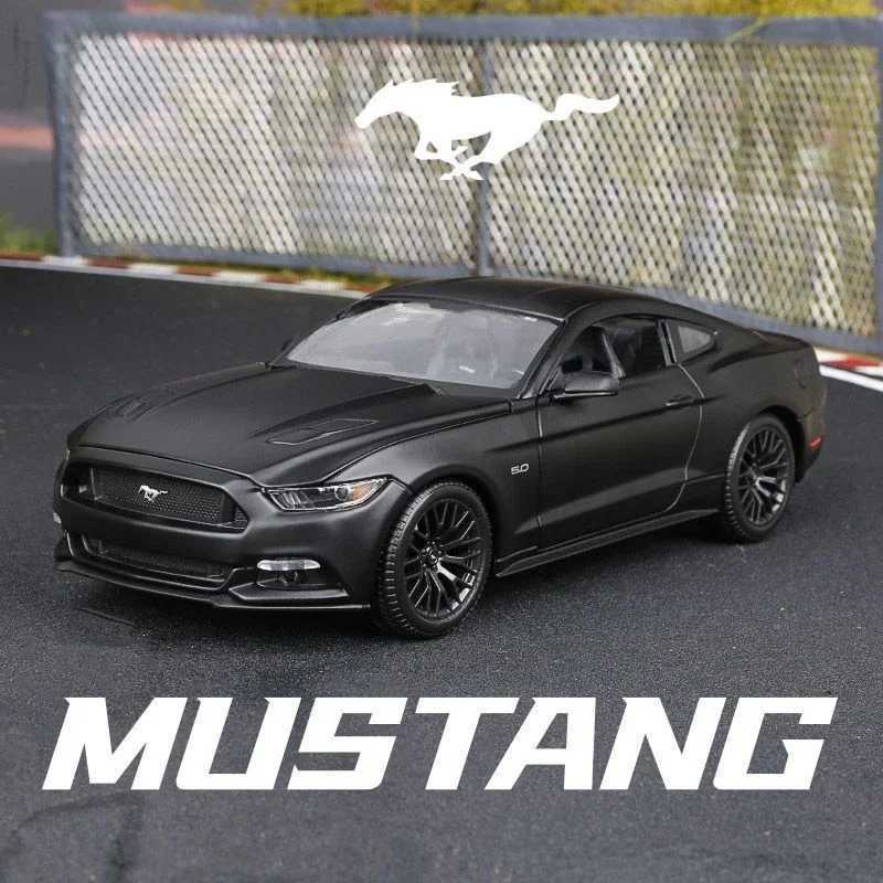 1 36 Ford Mustang GT Alloy Sports Car Model Diecasts Metal Toy Vehicles Car Model High Simulation Childrens Toys Gift Collection Y240809