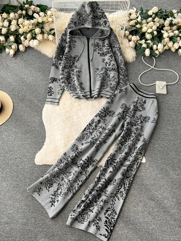 Leisure Fashion Sports Set Age Reducing Knit Shirt 2 Piece For Womens High-end Grade Printed Hooded Sweater Wide Leg Long Pant 240809