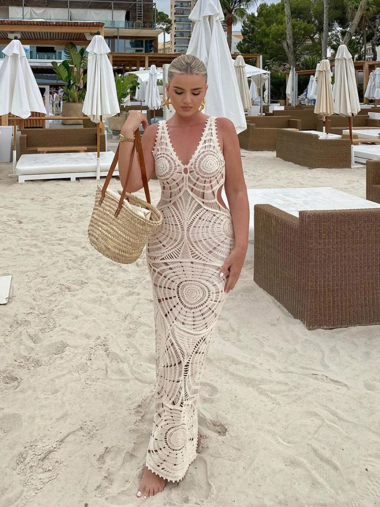 Elegant White Knitted Crochet Long Dresses Women Hollow Out Sleeveless Backless Sling Vestidos Summer Evening Party Robe 240809
