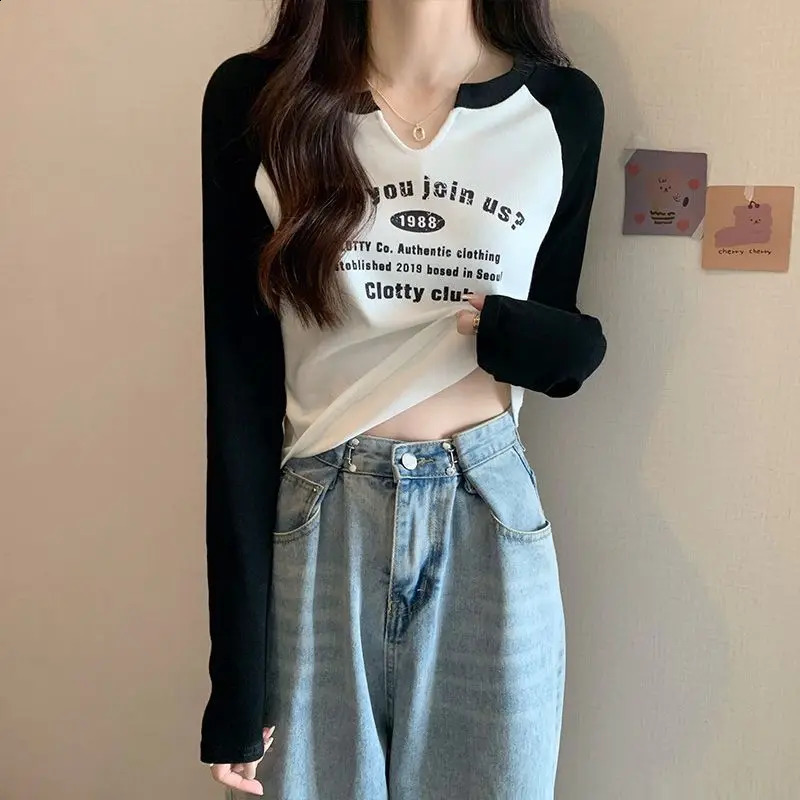 Autumn casual Korean patch work V-neck long sleeved T-shirt womens clothing simple letter slim fit top womens fully matched T-shirt 240826